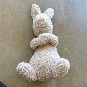 Jellycat huddles bunny